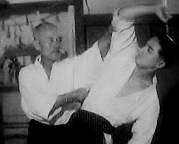 morihei-ueshiba-gozo-shioda-1940-cropped